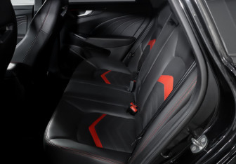 Подержанный автомобиль Kaiyi E5 2023 года (10 фото)