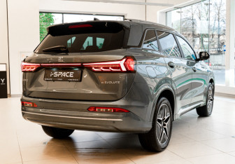 Новый Evolute i-SPACE 2025 (3 фото)
