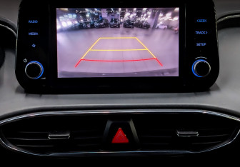 Подержанный автомобиль Hyundai Santa Fe 2023 года (16 фото)