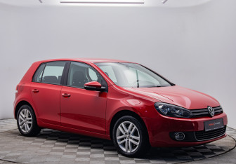 Подержанный автомобиль Volkswagen Golf Hatchback 2012 года (7 фото)