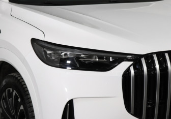 Подержанный автомобиль Jaecoo J8 2024 года (13 фото)