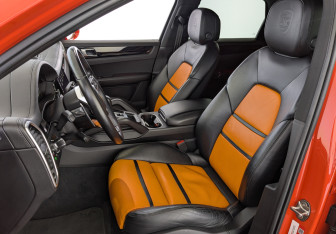 Подержанный автомобиль Porsche Cayenne 2020 года (20 фото)