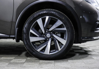 Подержанный автомобиль Nissan Murano Suv 2020 года (5 фото)