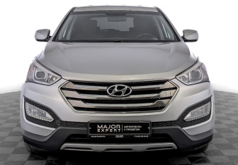 Подержанный автомобиль Hyundai Santa Fe 2012 года (2 фото)