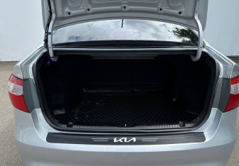 Подержанный автомобиль Kia Rio Sedan 2013 года (15 фото)