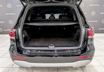Подержанный автомобиль Mercedes-Benz GLB 2020 года (10 фото)