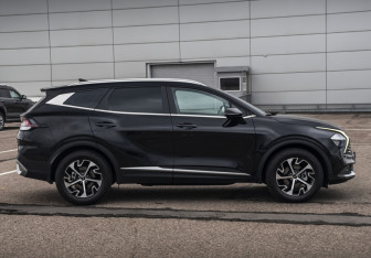 Подержанный автомобиль Kia Sportage 2022 года (4 фото)