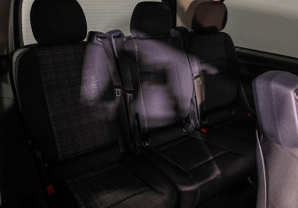 Подержанный автомобиль Mercedes-Benz Vito 2015 года (14 фото)
