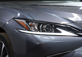 Подержанный автомобиль Lexus ES 2021 года (33 фото)