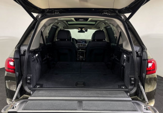 Подержанный автомобиль BMW X7 2021 года (9 фото)