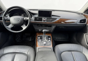 Подержанный автомобиль Audi A6 Sedan 2014 года (9 фото)