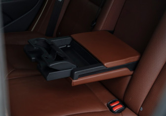 Подержанный автомобиль Volvo XC70 2015 года (12 фото)