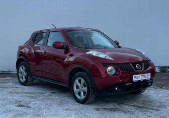 Подержанный автомобиль Nissan Juke 2011 года (3 фото)