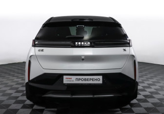 Подержанный автомобиль Zeekr X 2023 года (6 фото)