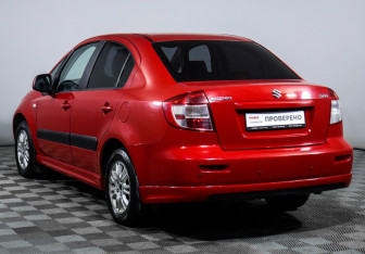 Подержанный автомобиль Suzuki SX4 Sedan 2010 года (7 фото)