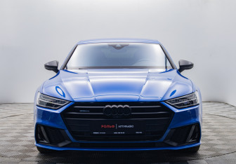 Подержанный автомобиль Audi A7 2019 года (8 фото)