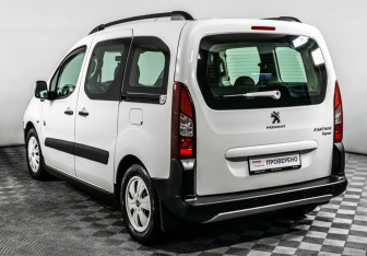 Подержанный автомобиль Peugeot Partner 2014 года (7 фото)