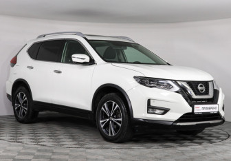 Подержанный автомобиль Nissan X-Trail 2021 года (3 фото)