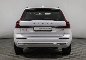 Новый Volvo XC60 2025 (6 фото)