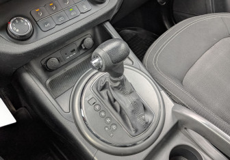 Подержанный автомобиль Kia Sportage 2012 года (26 фото)