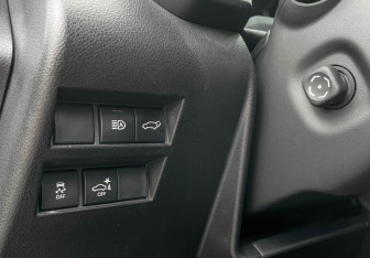 Подержанный автомобиль Toyota Land Cruiser Suv 2024 года (15 фото)