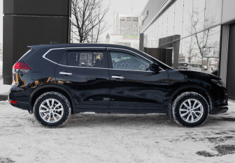 Подержанный автомобиль Nissan X-Trail 2020 года (4 фото)