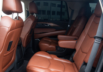 Подержанный автомобиль Cadillac Escalade Suv 2020 года (12 фото)