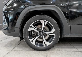 Подержанный автомобиль Москвич 3 2023 года (18 фото)