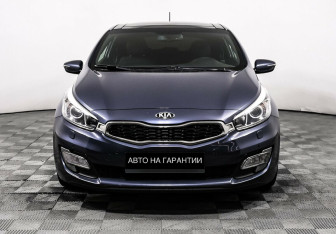Подержанный автомобиль Kia Ceed Hatchback 2014 года (2 фото)