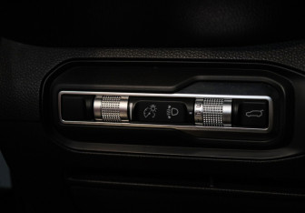 Подержанный автомобиль Geely Okavango 2023 года (26 фото)