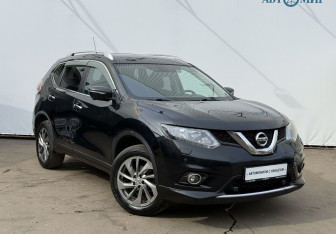 Подержанный автомобиль Nissan X-Trail 2016 года (3 фото)