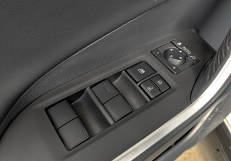 Подержанный автомобиль Toyota RAV4 2024 года (30 фото)