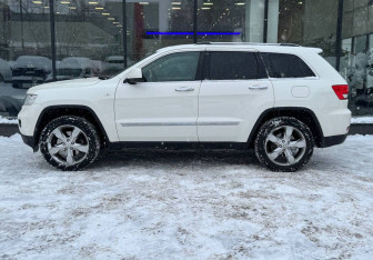 Подержанный автомобиль Jeep Grand Cherokee 2012 года (5 фото)