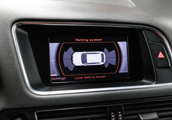 Подержанный автомобиль Audi Q5 2012 года (18 фото)