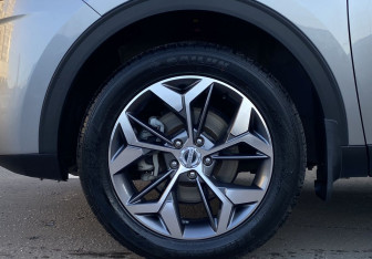 Подержанный автомобиль Haval F7 2019 года (9 фото)