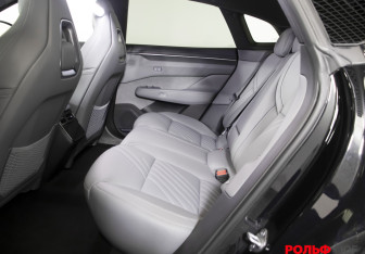 Подержанный автомобиль Zeekr 001 2024 года (8 фото)