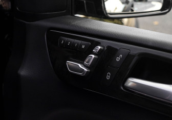 Подержанный автомобиль Mercedes-Benz GLE 2016 года (21 фото)