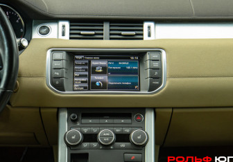Подержанный автомобиль Land Rover Range Rover Evoque 2014 года (11 фото)