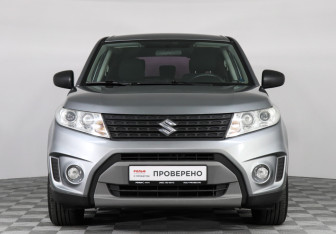 Подержанный автомобиль Suzuki Vitara 2015 года (2 фото)