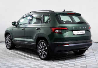 Подержанный автомобиль Skoda Karoq 2021 года (7 фото)