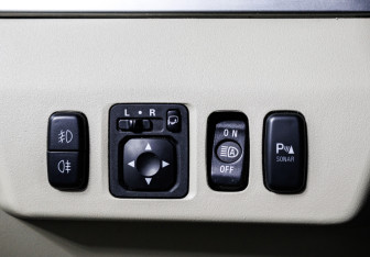 Подержанный автомобиль Mitsubishi Pajero 2020 года (16 фото)