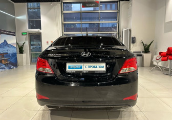 Подержанный автомобиль Hyundai Solaris Sedan 2016 года (5 фото)