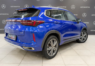 Подержанный автомобиль Exeed LX 2022 года (5 фото)