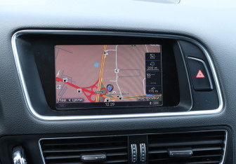 Подержанный автомобиль Audi Q5 2012 года (19 фото)