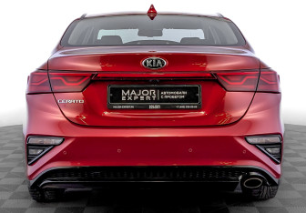 Подержанный автомобиль Kia Cerato Sedan 2019 года (6 фото)