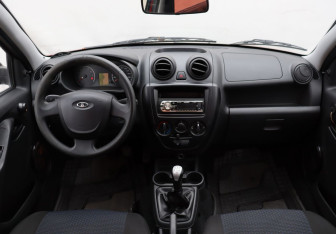 Подержанный автомобиль LADA (ВАЗ) Granta Sedan 2012 года (13 фото)