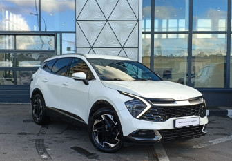 Подержанный автомобиль Kia Sportage 2023 года (3 фото)