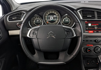 Подержанный автомобиль Citroen C4 Sedan 2021 года (16 фото)