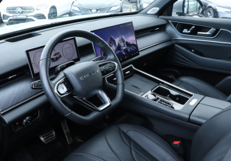 Подержанный автомобиль Chery Tiggo 9 2024 года (13 фото)