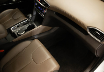 Подержанный автомобиль Hyundai Santa Fe 2019 года (30 фото)